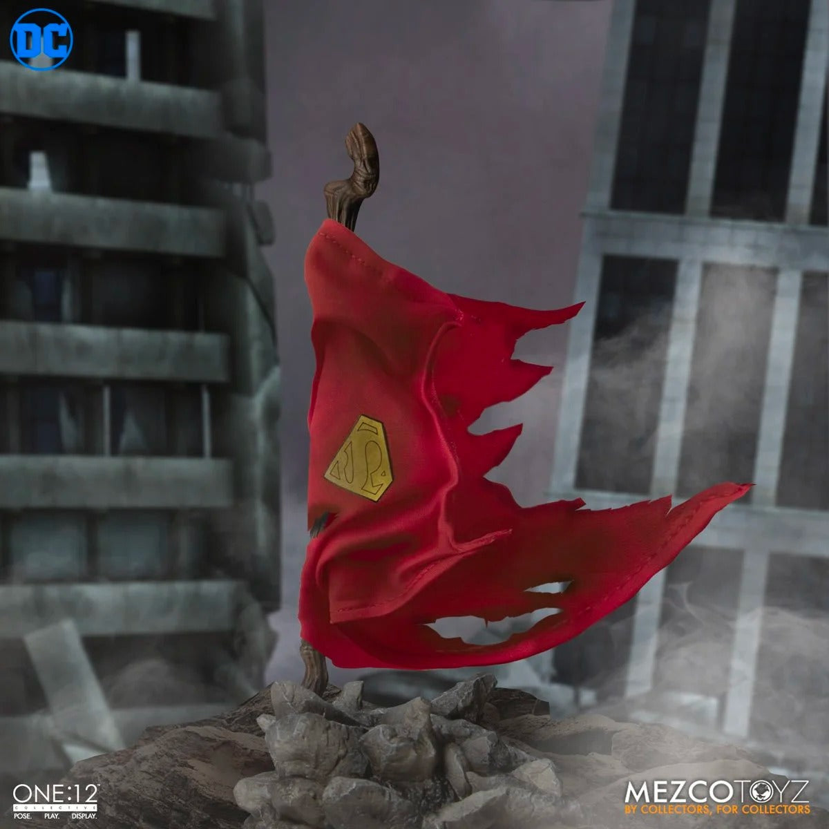 Superman Recovery Suit Edition One:12