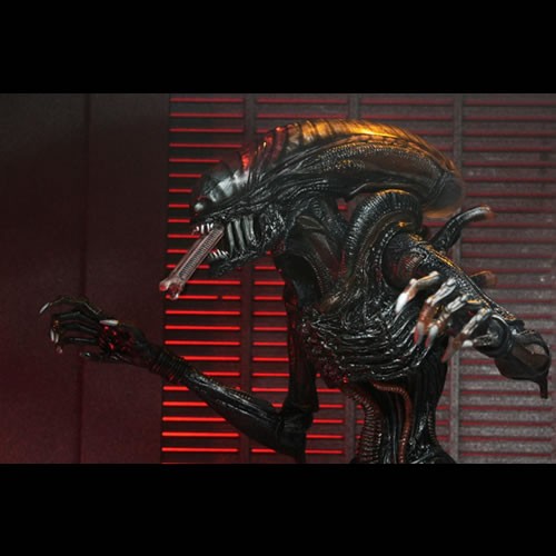 NECA: Alien Romulus Ultimate Schorched Xenomrph